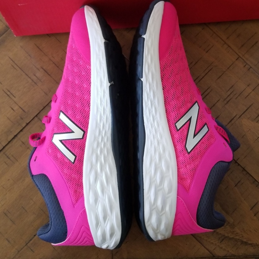 🆕️ New Balance shoes - Picture 3 of 6